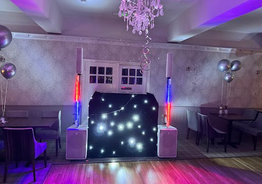 Alastair Reay Mobile Disco Dj & Wedding Host