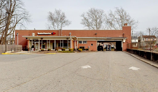 Bank of America (with Drive-thru ATM)