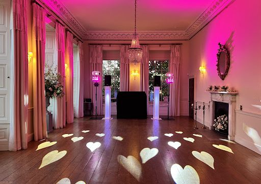 Perfect Wedding and Event DJs | Devon | Mobile Disco & Photobooth